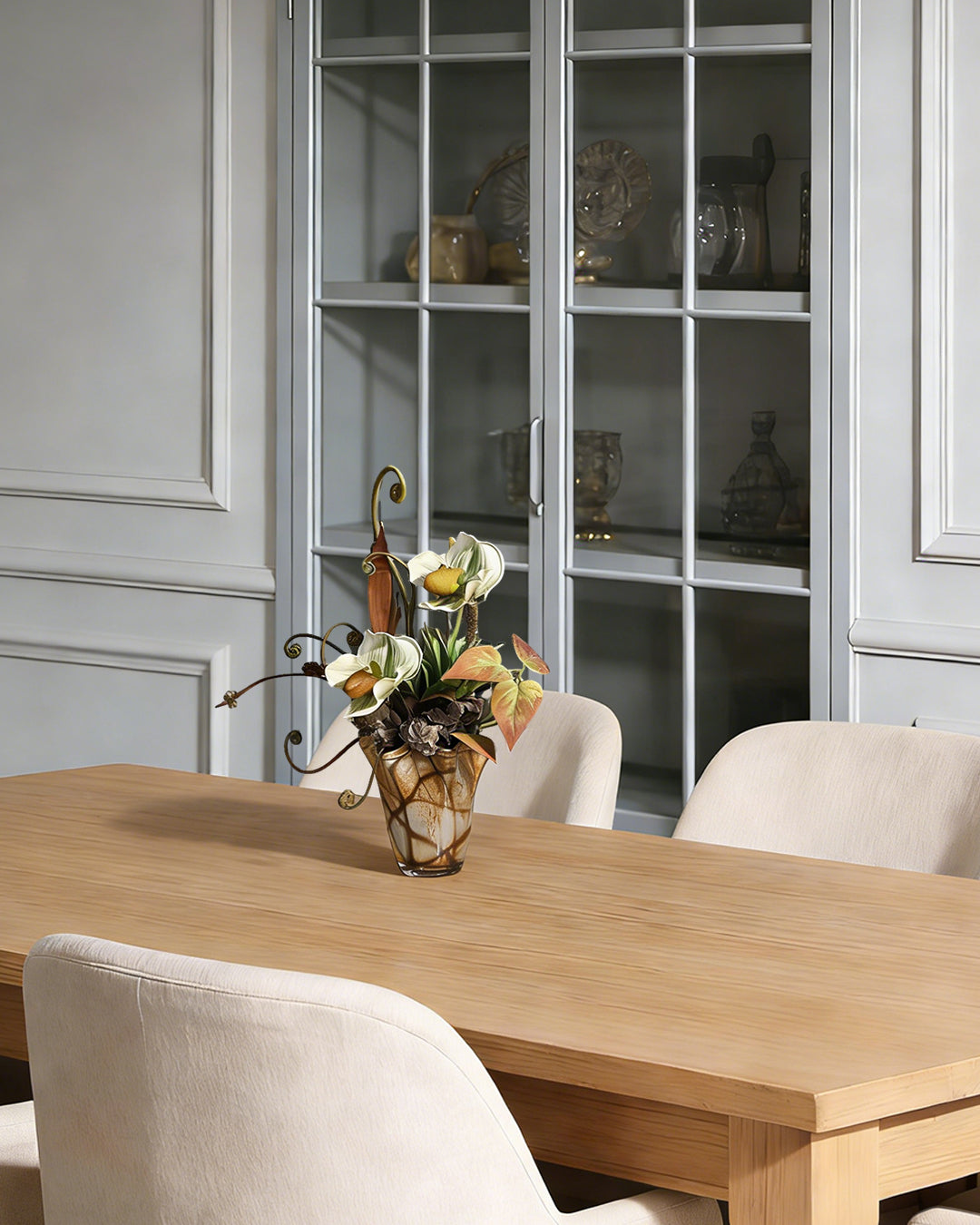 Art Table Floral Arrangement with Glass Vase