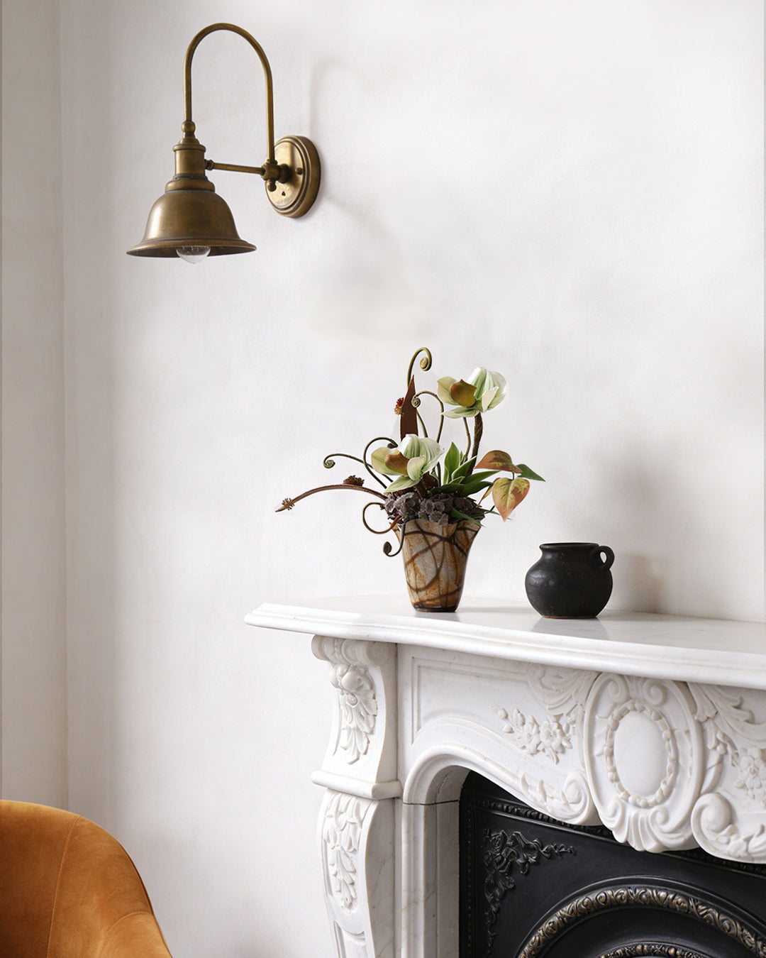 Art Table Floral Arrangement with Glass Vase